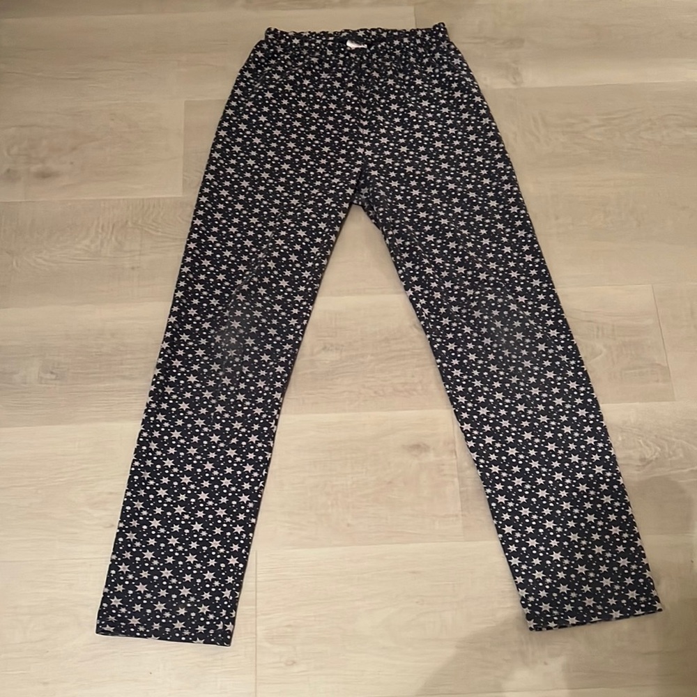 This is a really cute PJ pant for ages 12-14.